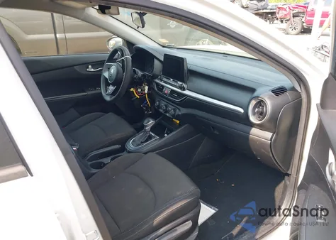 2020 Kia Forte Lxs z USA, uszkodzony, nr VIN 3KPF24AD5LE151019